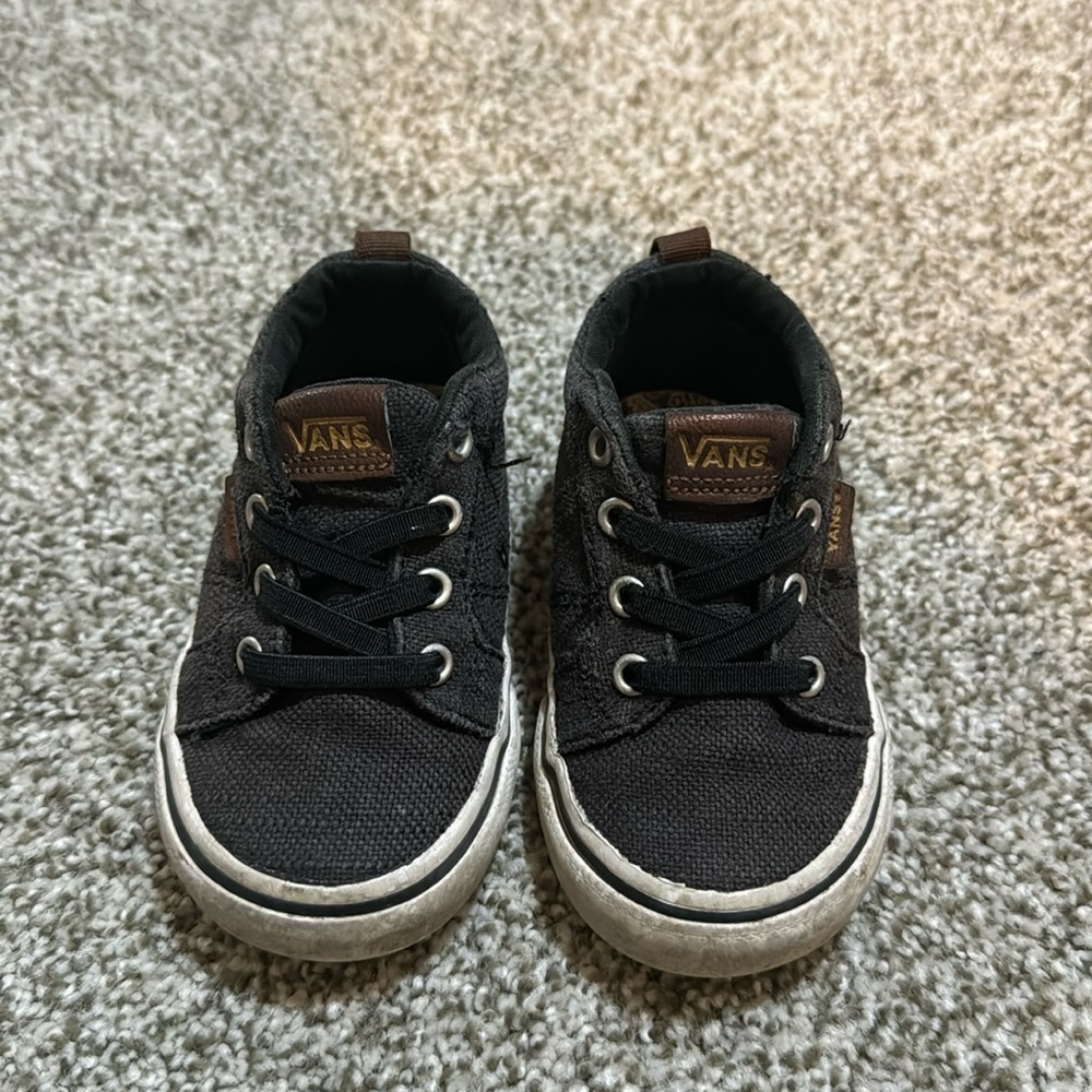 Vans Elastic Lace Charcoal Canvas Shoe (toddler)
